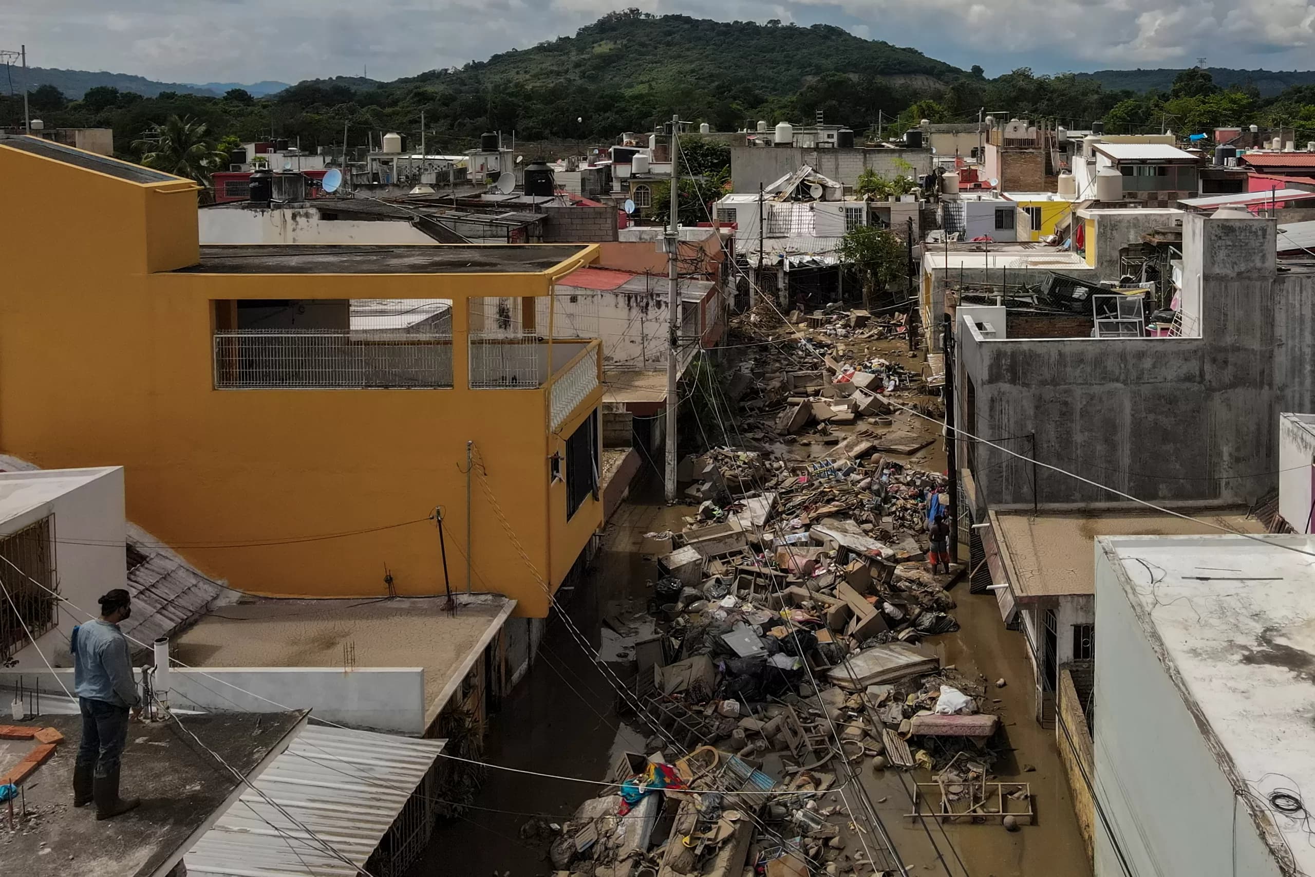 Lack of early warnings exacerbates impact of central Mexico floods